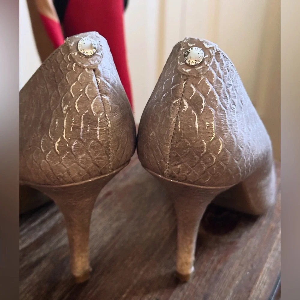 Michael KORS Amara Pumps